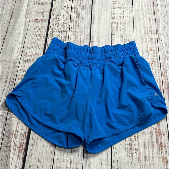 Athleta Girl Run Free 2.5" Short - Picture 3 of 5